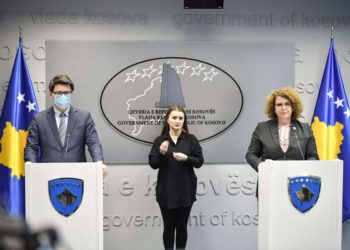 Qeveria ua pezullon lejet e importit katër kompanive të naftës