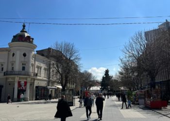 Pushim të hënave për 6 festa që bien në vikend, qytetarët kërkojnë që kjo të ndryshohet