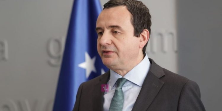 Kurti prezanton Pakon e re: Nga 100 euro për punëtorët e sektorit privat e publik, studentët dhe pensionistët