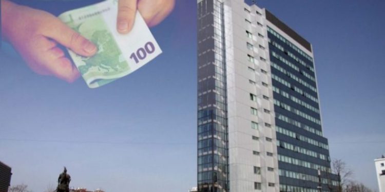 “Ndarja e 100 milionë eurove që është bërë nga kryeministri Albin Kurti, duhet të duartrokitet, mirëpo kjo nuk është zgjidhje”