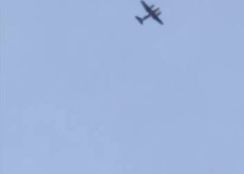 Ky avion u pa sot mbi qytetin e Mitrovicës (VIDEO)