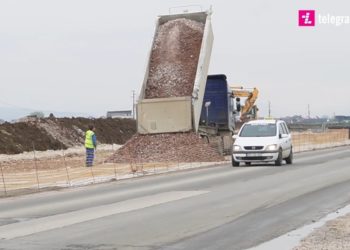 Zvarritja 10 vjeçare e punimeve në magjistralen Prishtinë-Mitrovicë, qytetarët thonë se kjo është e papranueshme