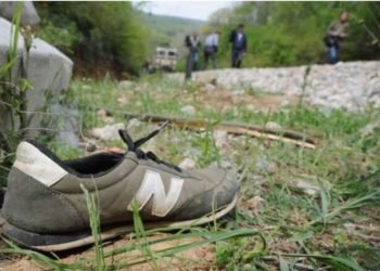Treni vret dy emigrantë që flinin në një hekurudhë në Maqedoninë e Veriut