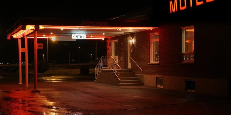 Prostitucion në një motel, arrestohen tre persona në Mitrovicë