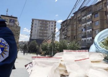 Kush është 38-vjeçari në Vushtrri të cilit Policia ia gjeti 19 pako kokainë e një kavanoz me bari në banesë