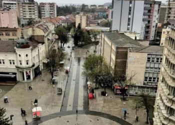 Ndryshon moti, java tjetër me shi e breshër