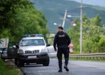 LAJMI I FUNDIT: Sulmohet sërish Policia e Kosovës në veri