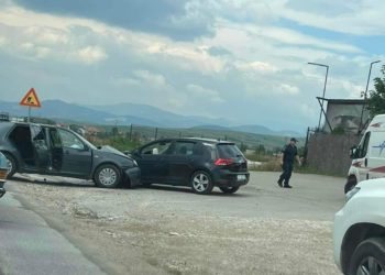 LAJMI I FUNDIT: Aksident në magjistralen Mitrovicë- Prishtinë, ka të lënduar 🚨