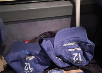 Tifozët “Dardanë” po kthehen nga Greqia me tri kapela, ua morën tifozëve grekë pas përleshjes⬇️