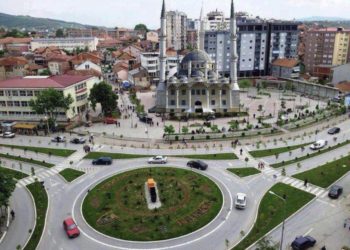 Plas sherri mes punëtorëve në një fabrikë në Mitrovicë, sharje e kërcënime për shkak të ventilit