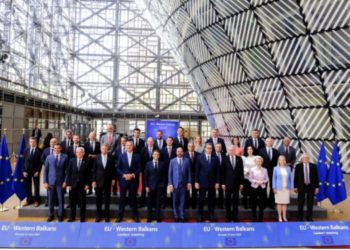 “Liberalizimi i vizave për Kosovën, në vjeshtë ose në fund të vitit