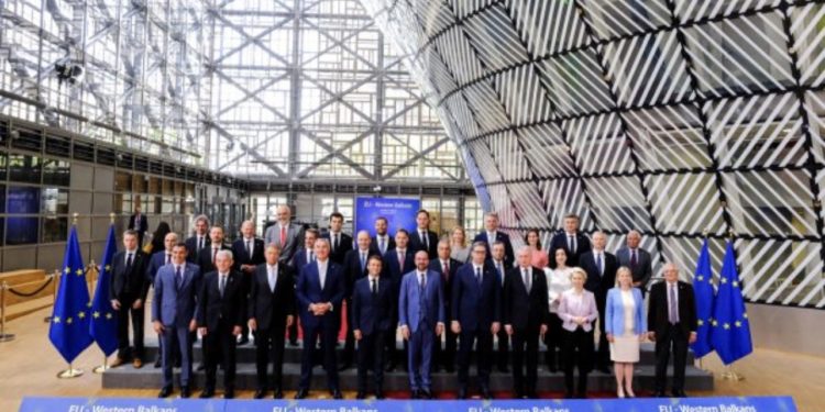 “Liberalizimi i vizave për Kosovën, në vjeshtë ose në fund të vitit