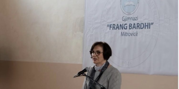 EKSKLUZIVE: Shkarkohet drejtoresha e Gjimnazit “Frang Bardhi”, Zybejde Gogolli-Latifi