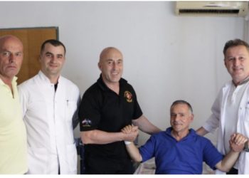 Operohet Ahmet Isufi i AAK-së, Haradinaj i shkon në vizitë