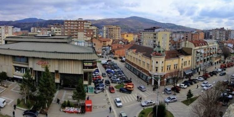 Kam me të mbytë, kam me të ngrehë zhag me traktor” – 41 vjeçari në Mitrovicë kërcënon të riun që dyshon se i vodhi para e ari