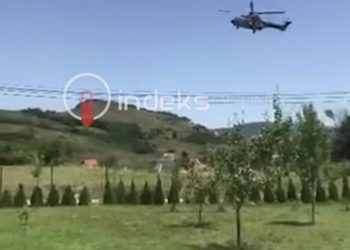 Momenti kur në Mitrovicën Veriore zbret një helikopter (VIDEO)