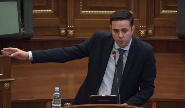 Abdixhiku: Kurti s’e njeh më realitetin, është dehur nga jeta prej pushtetari