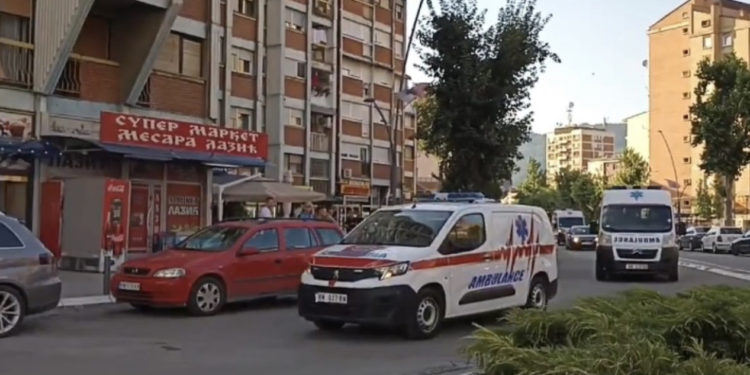 Çfarë po ndodh në veri? – një grumbull ambulancash qarkullojnë nëpër Mitrovicë