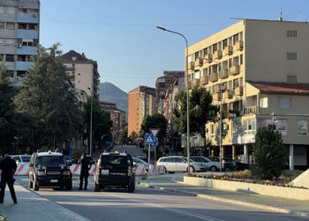 LAJMI I FUNDIT: Sulmohet gazetari Alidin Damati në Mitrovicë