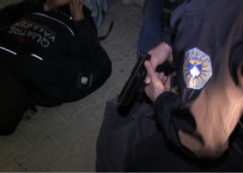 Policia arreston 3 vushtrrias për blerje, posedim, shpërndarje të substancave narkotike