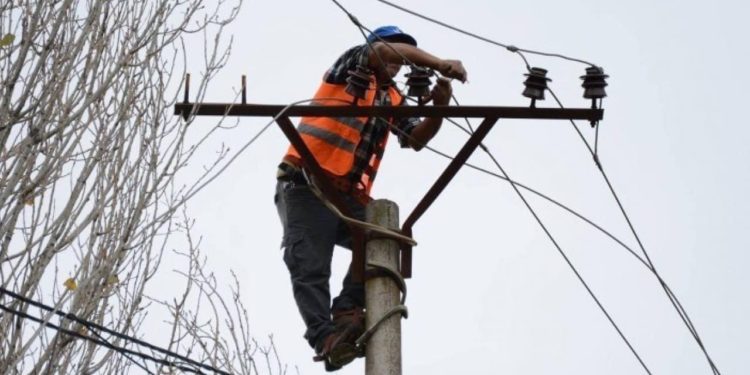 Sërish ndëprerje, disa vende nga rajoni i Mitrovicës nesër mbesin pa rrymë