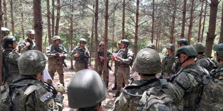 FSK-së i shtohen liderë-komandot e reja