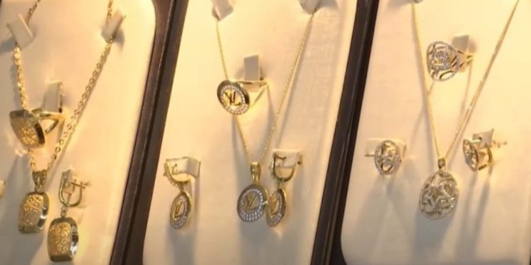 Bie interesimi për të blerë ari në Kosovë, shkas çmimet e larta