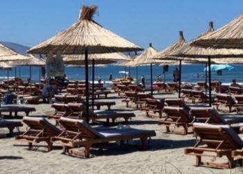 Çmimet e larta, Vlora gati e boshatisur në mes të sezonit turistik