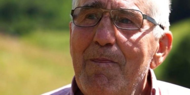 Qe 30 vite në Finlandë, mërgimtari mitrovicas në lot derisa fol për familjen dhe vendlindjen e tij