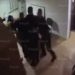 Qytetari duarlidhur rrahet brutalisht brenda stacionit policor në Prizren – VIDEO