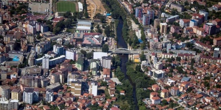 E rrahu motrën, arrestohet mitrovicasi