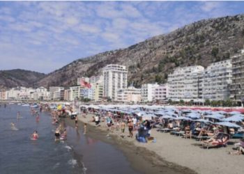 Shkon të pijë birrë në Durrës, kosovari nuk iu beson syve, tmerrohet nga fatura