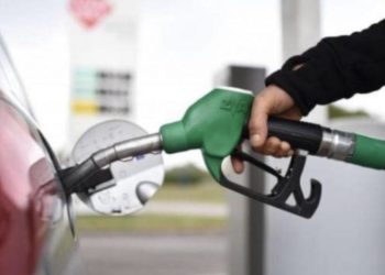 Bien çmimet e naftës dhe benzinës në Kosovë