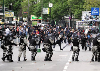 Lajmi i fundit: Përleshje të ashpra mes Shqiptarëve dhe Maqedonëve në Sheshin Skënderbej