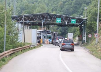 LAJMI I FUNDIT: Mjete ushtarake të Serbisë janë afruar në kufirin me Kosovën