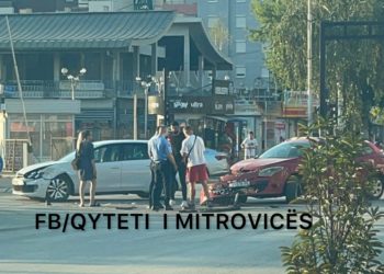 LAJMI I FUNDIT: Aksident në Mitrovicë, dy vetura u ndeshën te Stacioni i Autobusave🚘(VIDEO)