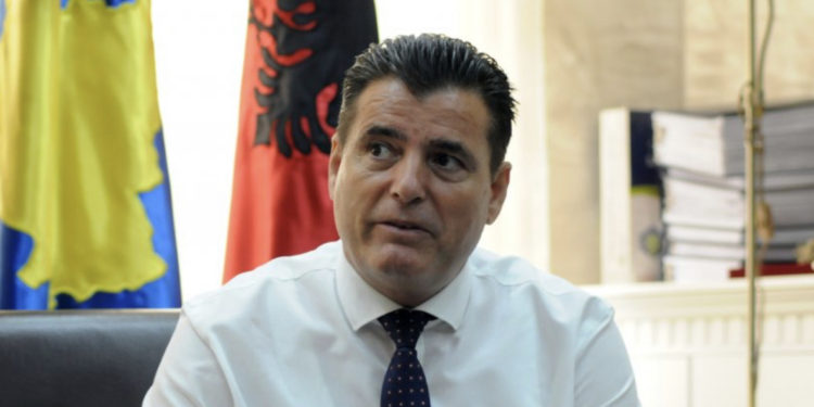 Agim Bahtiri thotë se qytetarët po i kërkojnë të kthehet kryetar