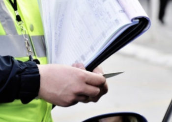 Ishte duke vozitur në 110 km/h, mitrovicasi gjobitet me 300 euro gjobë dhe i konfiskohet patent shoferi për tre muaj