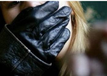 E tmerrshme: Rrëmbehet si në filma 18-vjeçarja në Mitrovicë, rrëmbyesit ia prejnë flokët dhe e torturojnë për disa orë