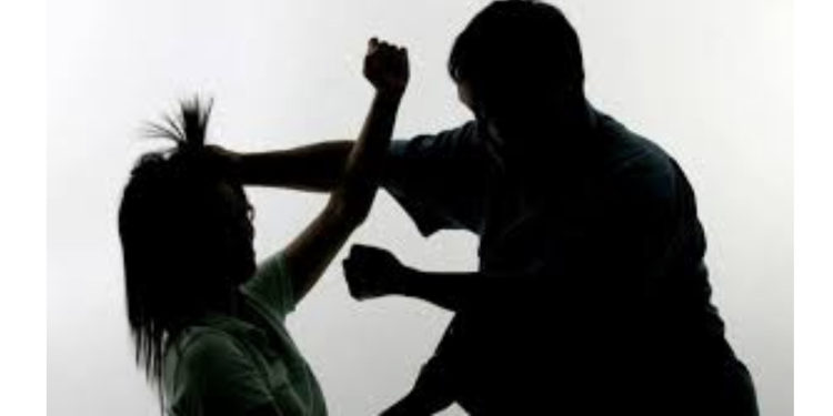 Mitrovicasi pas mosmarrëveshjeve me dhëndrin e bën për spital motrën e tij