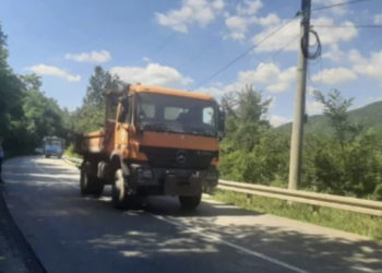 Vazhdon largimi i barrikadave në fshatrat e veriut, hiqen ato në ZupçB