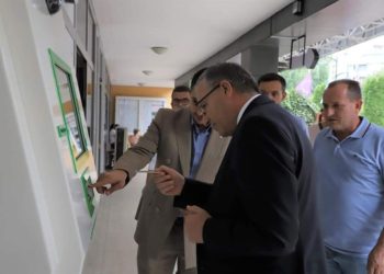 Dixhitalizimi i administratës Komunale në Mitrovice ka filluar me teknologjinë më të re të E-Kioskave 