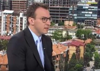 Petkoviq: I kemi ruajtur letërnjoftimet serbe, nuk do të heqim dorë nga targat KM