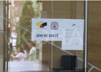 Sindikalistët thonë se ndërprerja e grevës varet nga Qeveria
