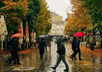 Java fillon me shi, paralajmërohen edhe vërshime në këto zona