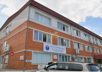 Nepotizmi në Spitalin e Mitrovicës/ Kurdisja e konkursit, transferi e përzgjedhja e familjarëve (VIDEO)