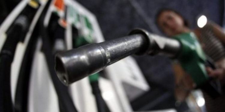 Lirohen nafta e benzina, Ministria publikon tavanin e çmimeve për 24 orë