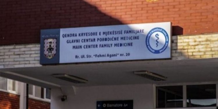 Pezullimi nga pagat, stafi i QKMF-së në Prishtinë organizon protestë