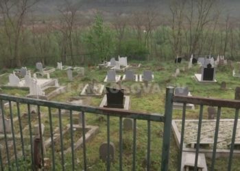 Varroset, pa kokë, viktima e Pazarit në Mitrovicë