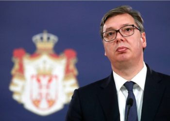 Vuçiq për kthimin e targave në RKS: Me gjithë propagandën dhe gënjeshtrat e Kurtit, nuk gjetën njeri